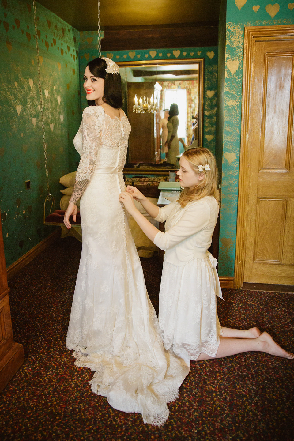 A 1940's and VE Day Celebration inspired wedding. Photography by Gemma Williams.