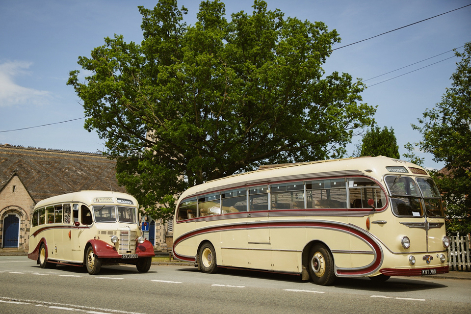 A 1940's and VE Day Celebration inspired wedding. Photography by Gemma Williams.