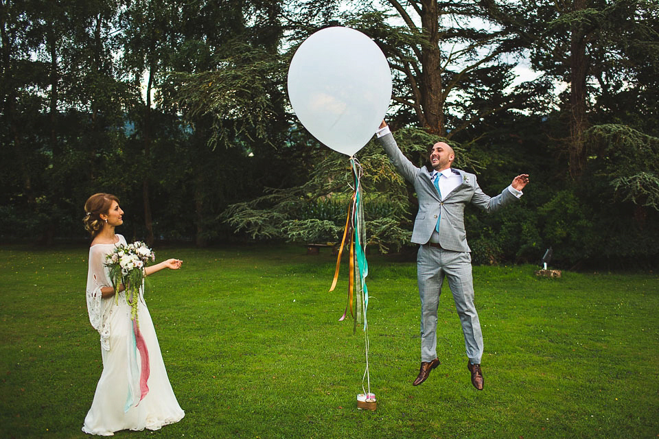 Anoushka G Elegance for an Iranian Bride and her English Country Garden Wedding. Photography by S6 Photography.