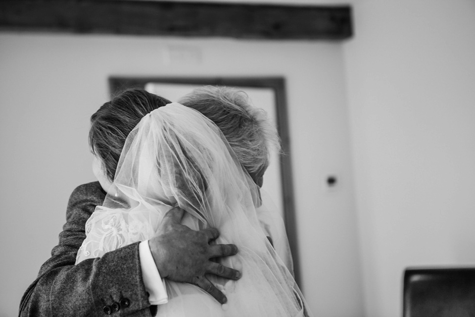 Elizabeth Avey Vintage Lace and Tulips for a Relaxed Spring Barn Wedding. Photography by Kate Scott.