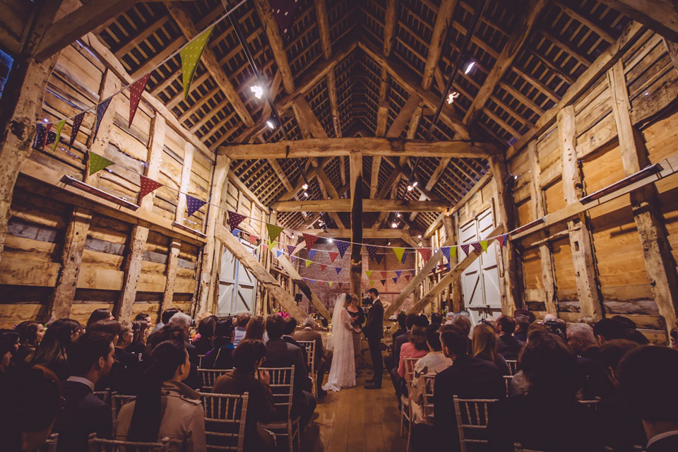 Elizabeth Avey Vintage Lace and Tulips for a Relaxed Spring Barn Wedding. Photography by Kate Scott.