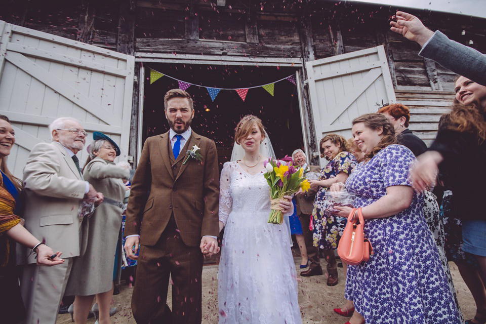 Elizabeth Avey Vintage Lace and Tulips for a Relaxed Spring Barn Wedding. Photography by Kate Scott.