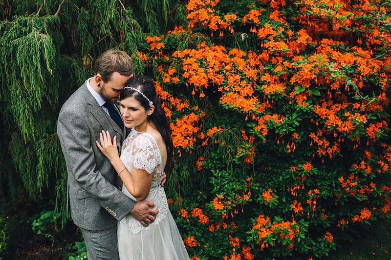 Tipis, Origami Cranes and an Elegant Halfpenny London Gown. Red on Blonde Photography.