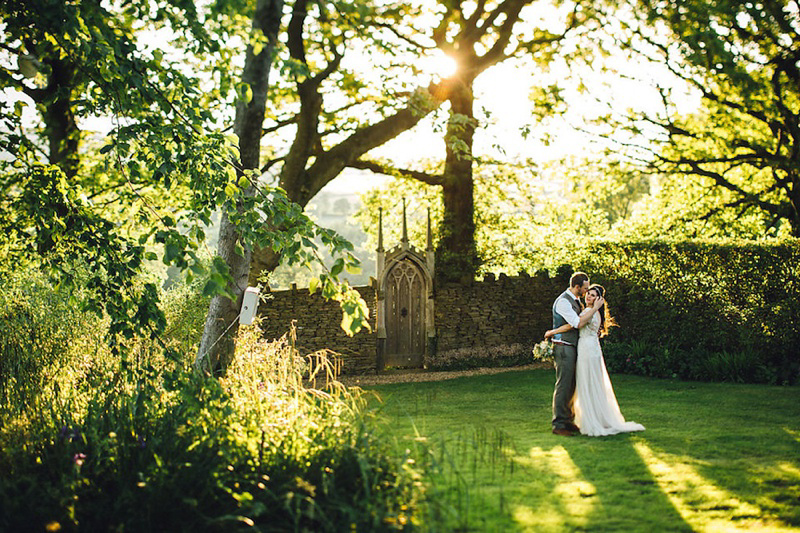 Tipis, Origami Cranes and an Elegant Halfpenny London Gown. Red on Blonde Photography.