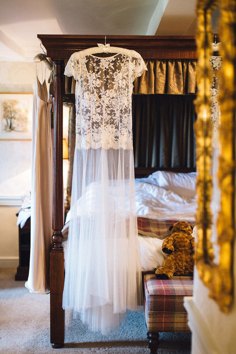 Tipis, Origami Cranes and an Elegant Halfpenny London Gown. Red on Blonde Photography.