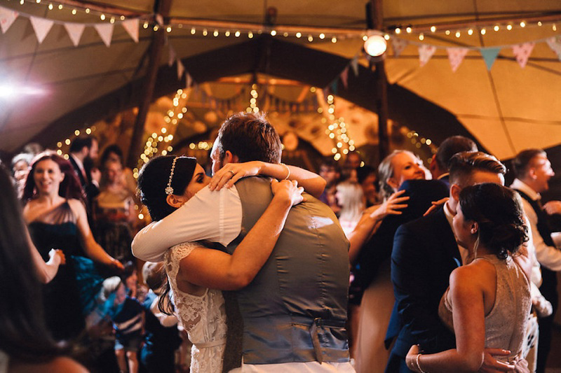 Tipis, Origami Cranes and an Elegant Halfpenny London Gown. Red on Blonde Photography.