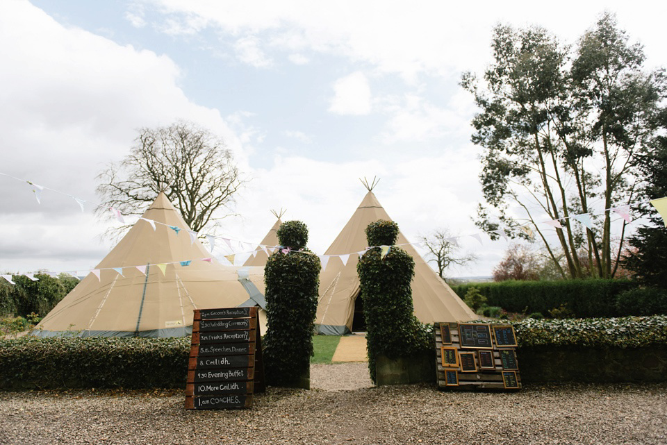 An Anna Campbell Gown, Kilts and Military Regalia for a Humanist Scottish Castle Wedding. Photography by Nikki Leadbetter.