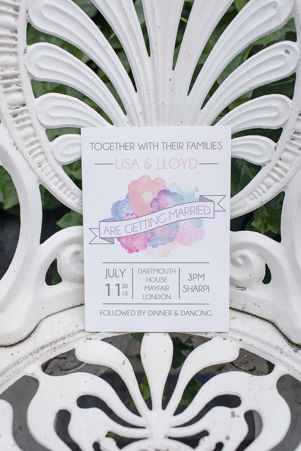 Stephanie Allin Elegance for a Pastel Colour London Wedding. Photography by Julie Michaelsen.