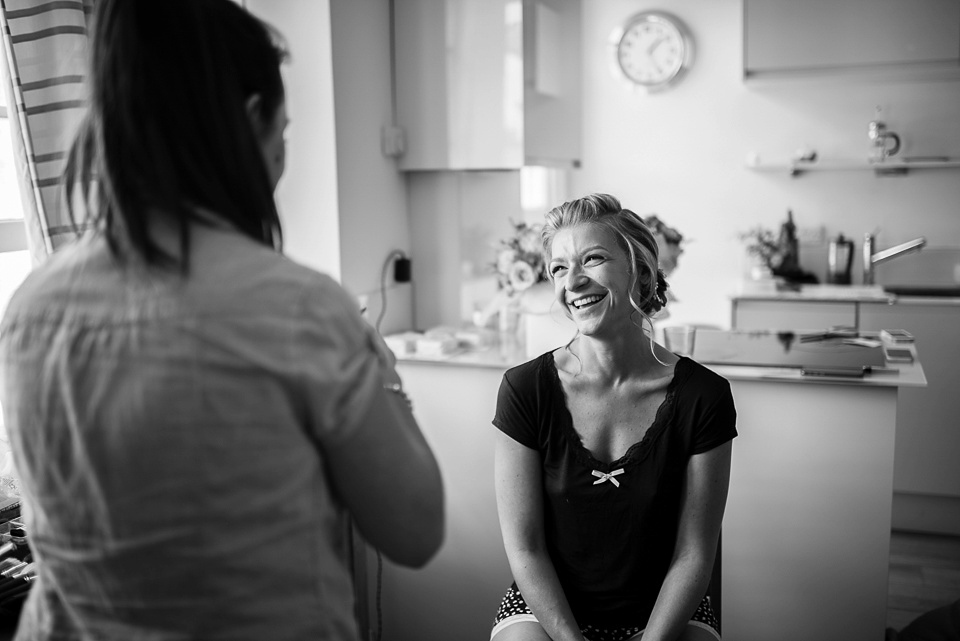 Stephanie Allin Elegance for a Pastel Colour London Wedding. Photography by Julie Michaelsen.