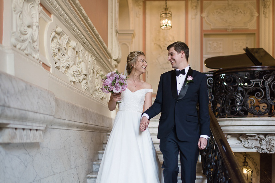 Stephanie Allin Elegance for a Pastel Colour London Wedding. Photography by Julie Michaelsen.