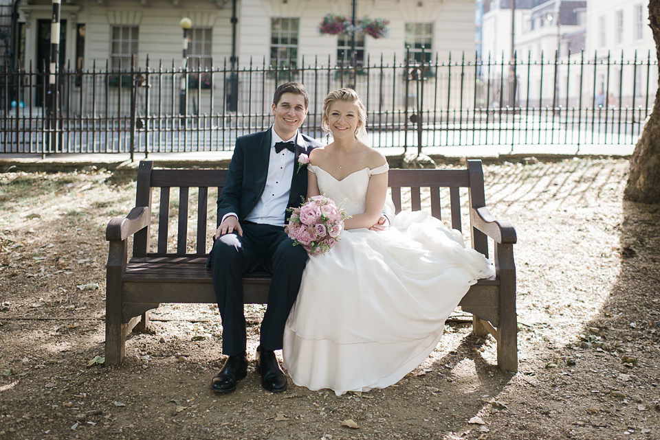 Stephanie Allin Elegance for a Pastel Colour London Wedding. Photography by Julie Michaelsen.