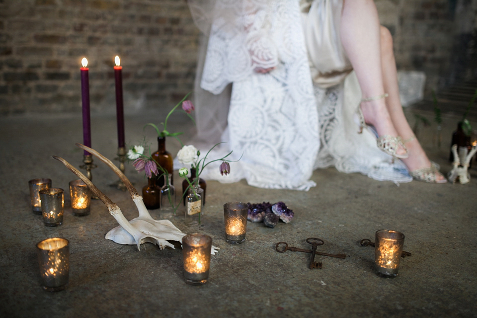 Elizabeth Dye Glamour and Gold: An Alchemy Inspired Bridal Shoot. Images by Bianco Photography.