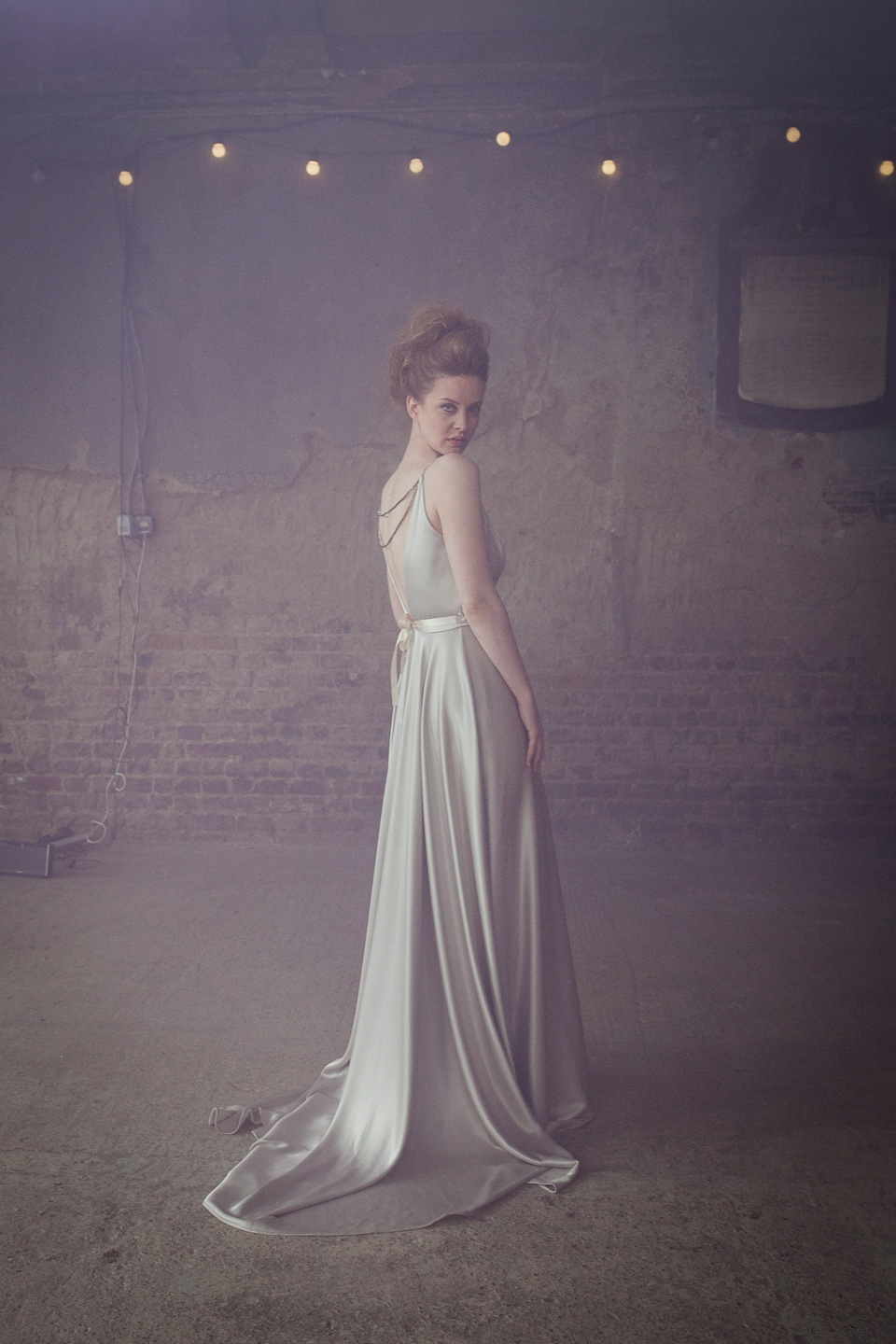 Elizabeth Dye Glamour and Gold: An Alchemy Inspired Bridal Shoot. Images by Bianco Photography.