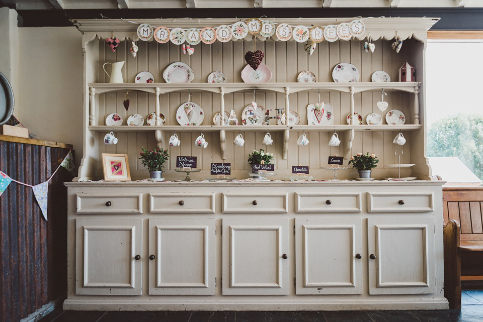 A Relaxed and Rustic Wedding in Wales. Photography by Rhys Parker.