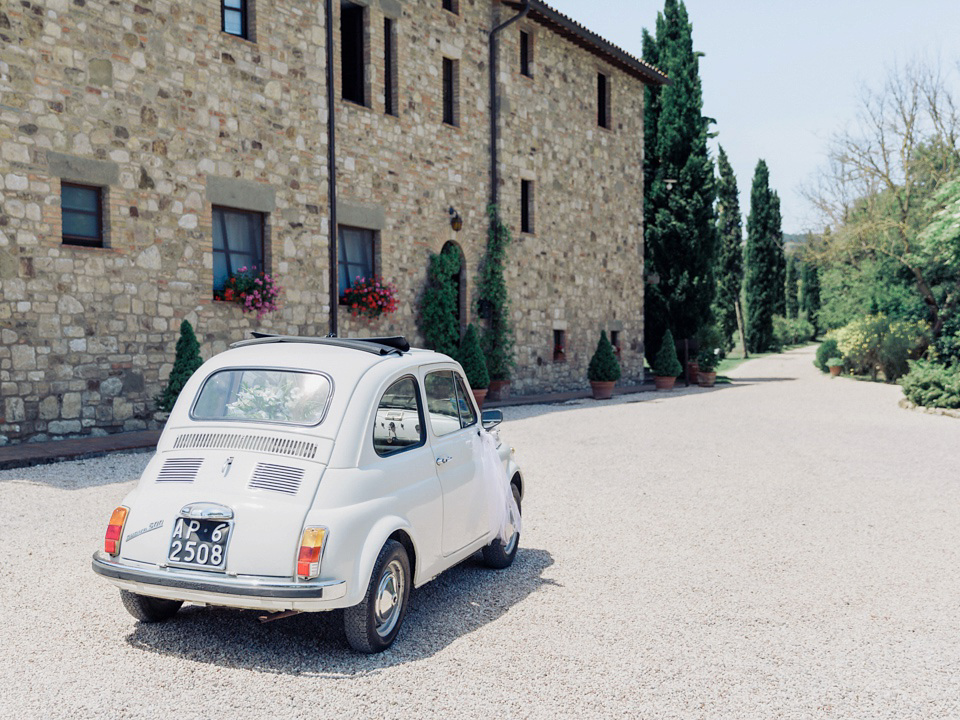 A Sweet Fiat 500 and Stephanie Allin Gown for an Elegant Italian wedding. Images by Charli Photography.