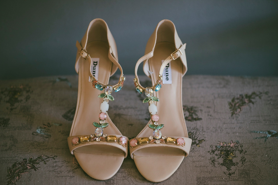 A Clinton Lotter dress in lace for an Irish Spring Wedding. Photography by Francis Meaney.