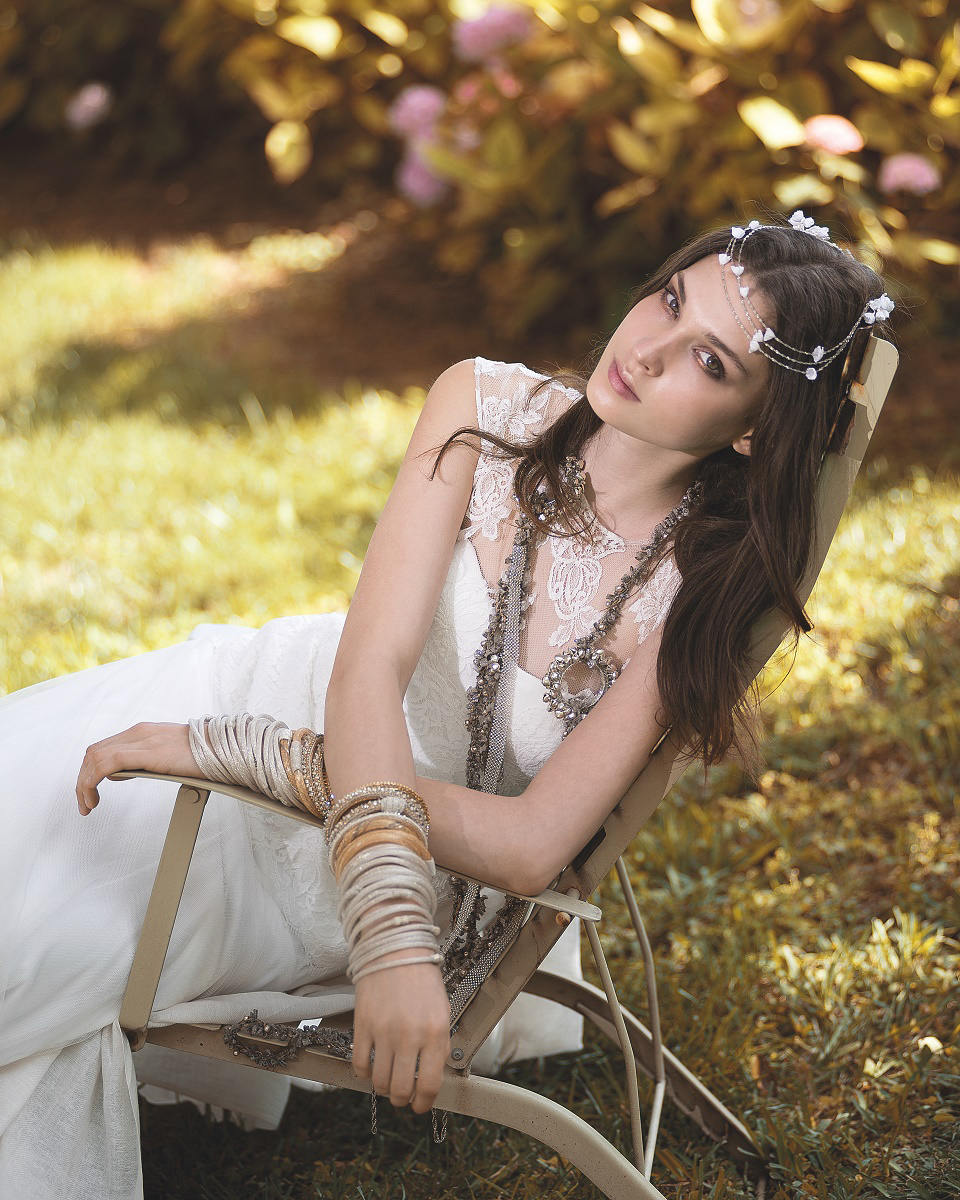 Jesús Peiró’s 2016 Nanda Devi Collection of Sophisticated and Elegant Wedding Dresses Jesús Peiró’s 2016 Nanda Devi Collection of Sophisticated and Elegant Wedding Dresses