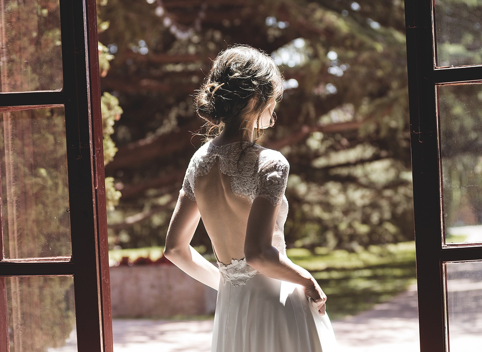 Jesús Peiró’s 2016 Nanda Devi Collection of Sophisticated and Elegant Wedding Dresses Jesús Peiró’s 2016 Nanda Devi Collection of Sophisticated and Elegant Wedding Dresses