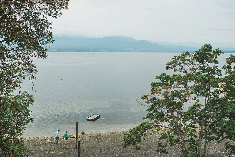 A Sarah Seven dress for a beautifully natural wedding in British Columbia. Images by Nordica Photography.