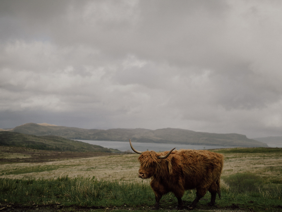 The most Simple and Stunning Elopement to the Isle of Skye. Photography by Capyture.