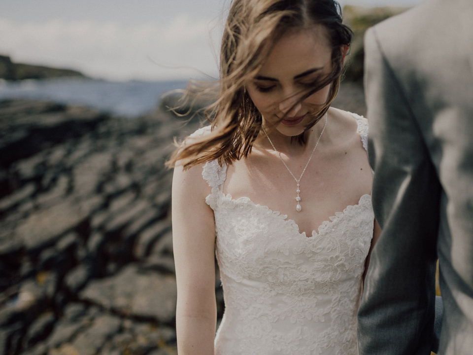 The most Simple and Stunning Elopement to the Isle of Skye. Photography by Capyture.