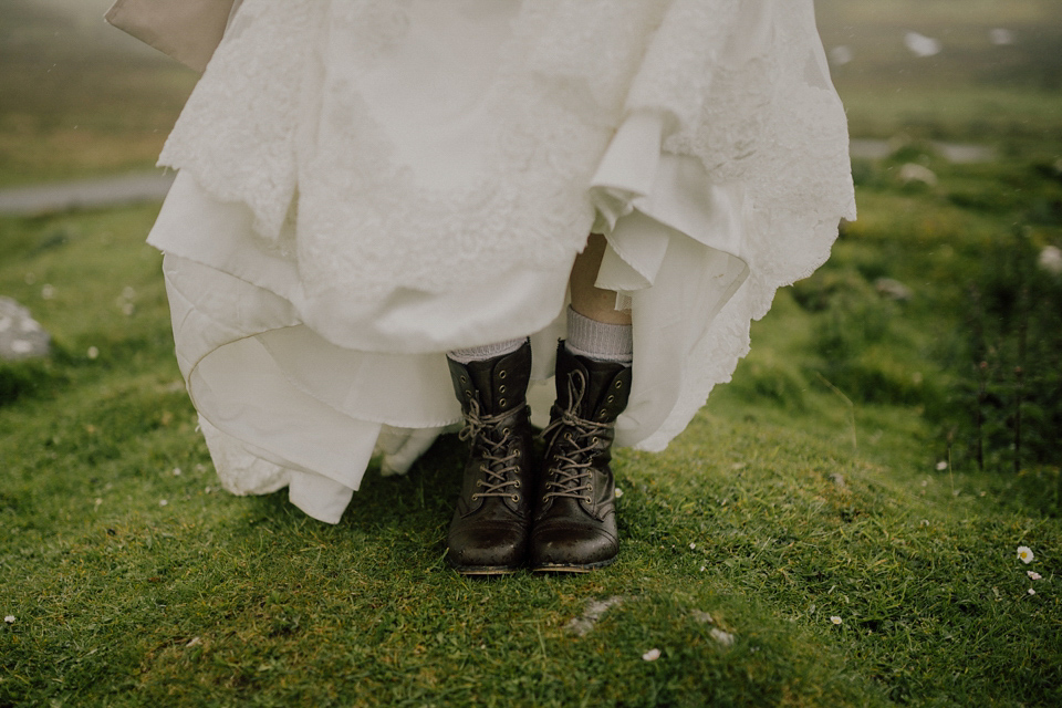 The most Simple and Stunning Elopement to the Isle of Skye. Photography by Capyture.