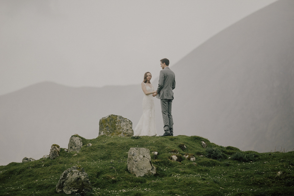 The most Simple and Stunning Elopement to the Isle of Skye. Photography by Capyture.