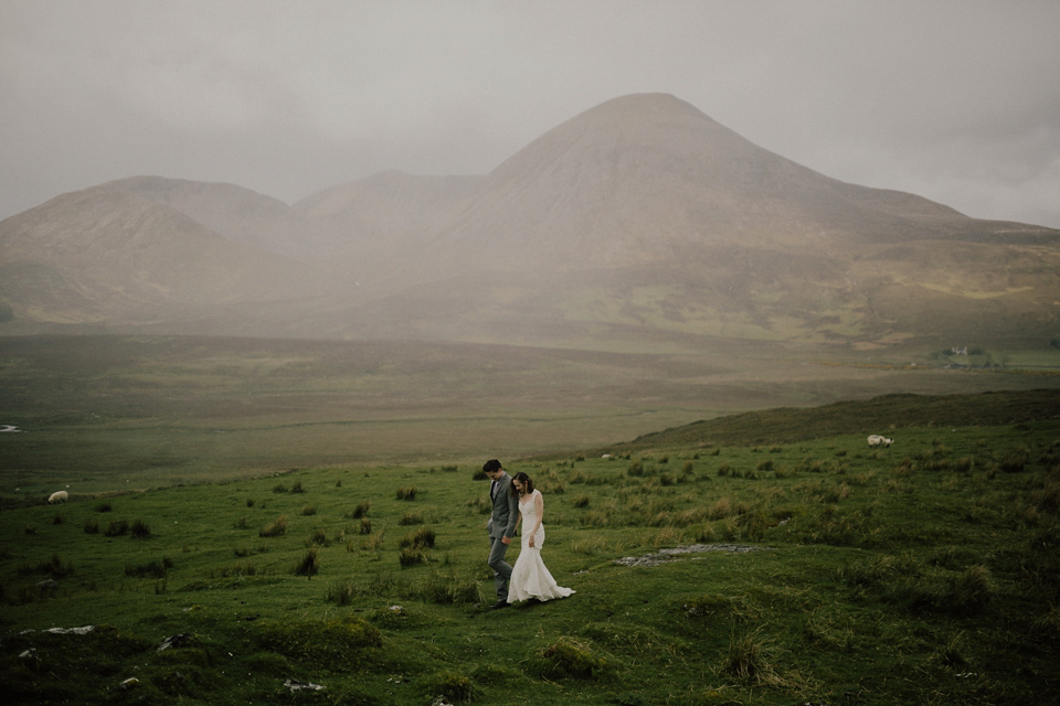 The most Simple and Stunning Elopement to the Isle of Skye. Photography by Capyture.