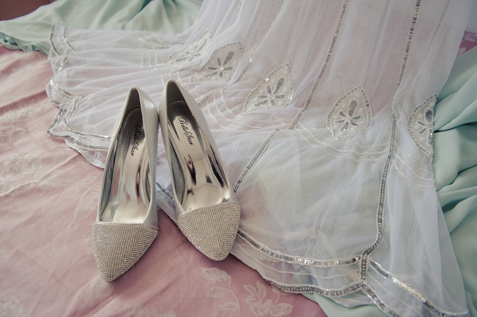 Vicky Rowe 1920's Inspired Wedding Dress Glamour and a Juliet Cap Veil. Photography by Barbara Crepaldi.