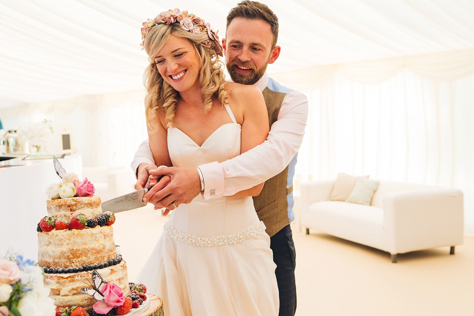 Lyn Ashworth by Sarah Barrett for a Pastel Colour Summer Garden Wedding. Photography by Katy & Co. Lyn Ashworth by Sarah Barrett for a Pastel Colour Summer Garden Wedding. Photography by Katy & Co.