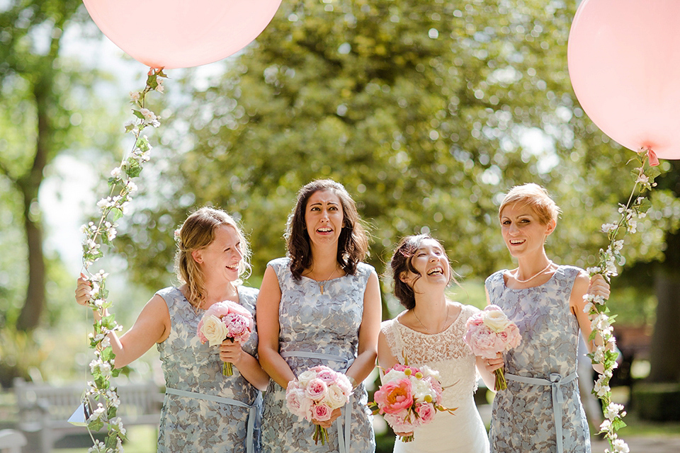 A Multicultural Wedding With Tea, Lace and Pink Balloons. Photography by Irene Yap.