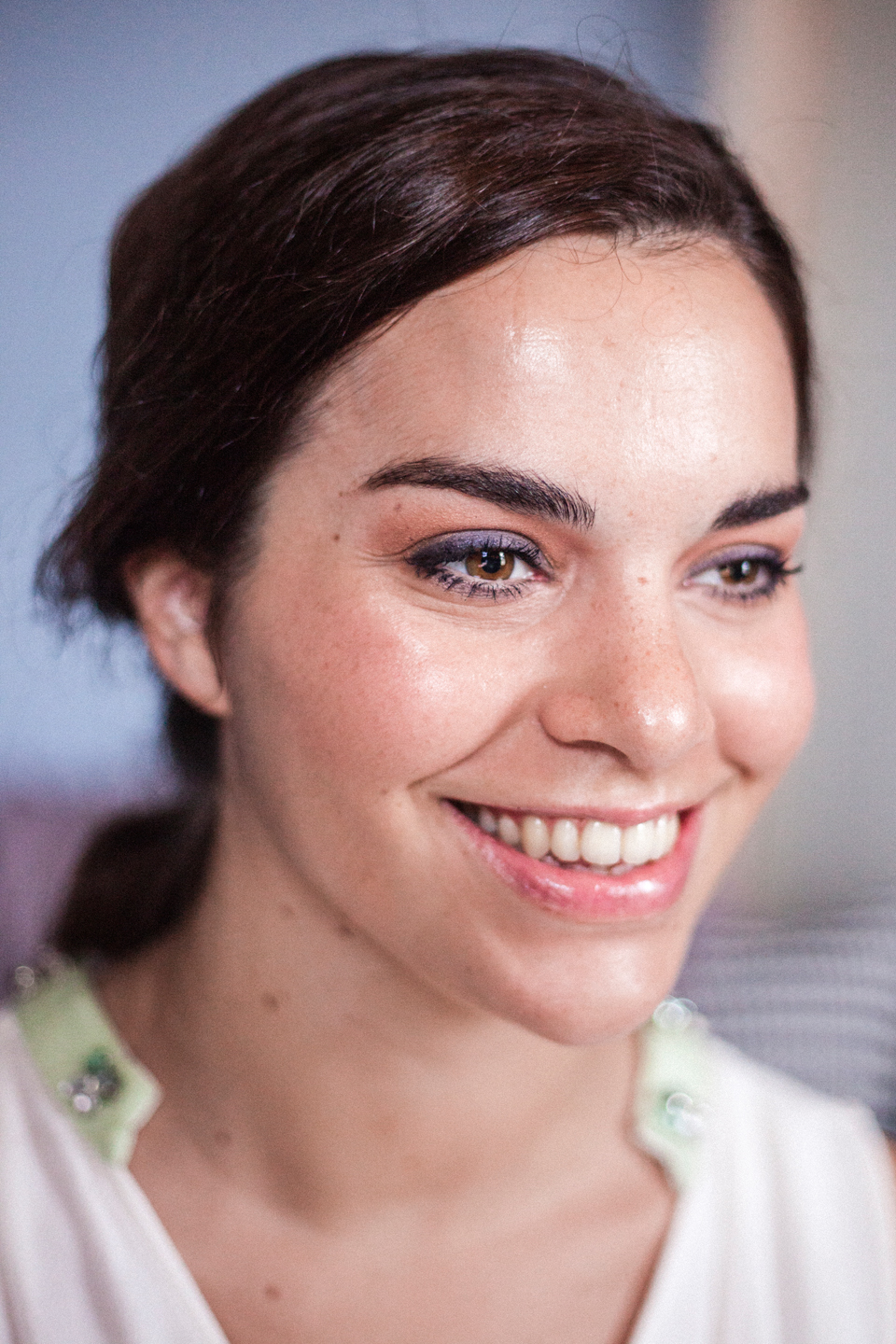 How to Create Your Festive Makeup Look Using Clarins Festive Collection, by Kylie McMichael, resident Beauty Expert at Love My Dress®. How to Create Your Festive Makeup Look Using Clarins Festive Collection, by Kylie McMichael, resident Beauty Expert at Love My Dress®.