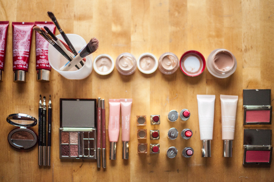 How to Create Your Festive Makeup Look Using Clarins Festive Collection, by Kylie McMichael, resident Beauty Expert at Love My Dress®. How to Create Your Festive Makeup Look Using Clarins Festive Collection, by Kylie McMichael, resident Beauty Expert at Love My Dress®.