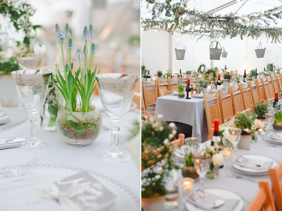 The wedding of Sinclair Seller, co-founder of Maids to Measure. Sinclair had 13 bridesmaids for her laid-back and glamorous British backyard wedding. Photography by Claire Graham and Lucy Davenport.