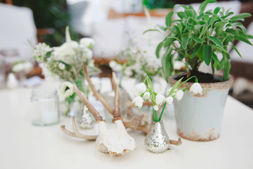 The wedding of Sinclair Seller, co-founder of Maids to Measure. Sinclair had 13 bridesmaids for her laid-back and glamorous British backyard wedding. Photography by Claire Graham and Lucy Davenport.