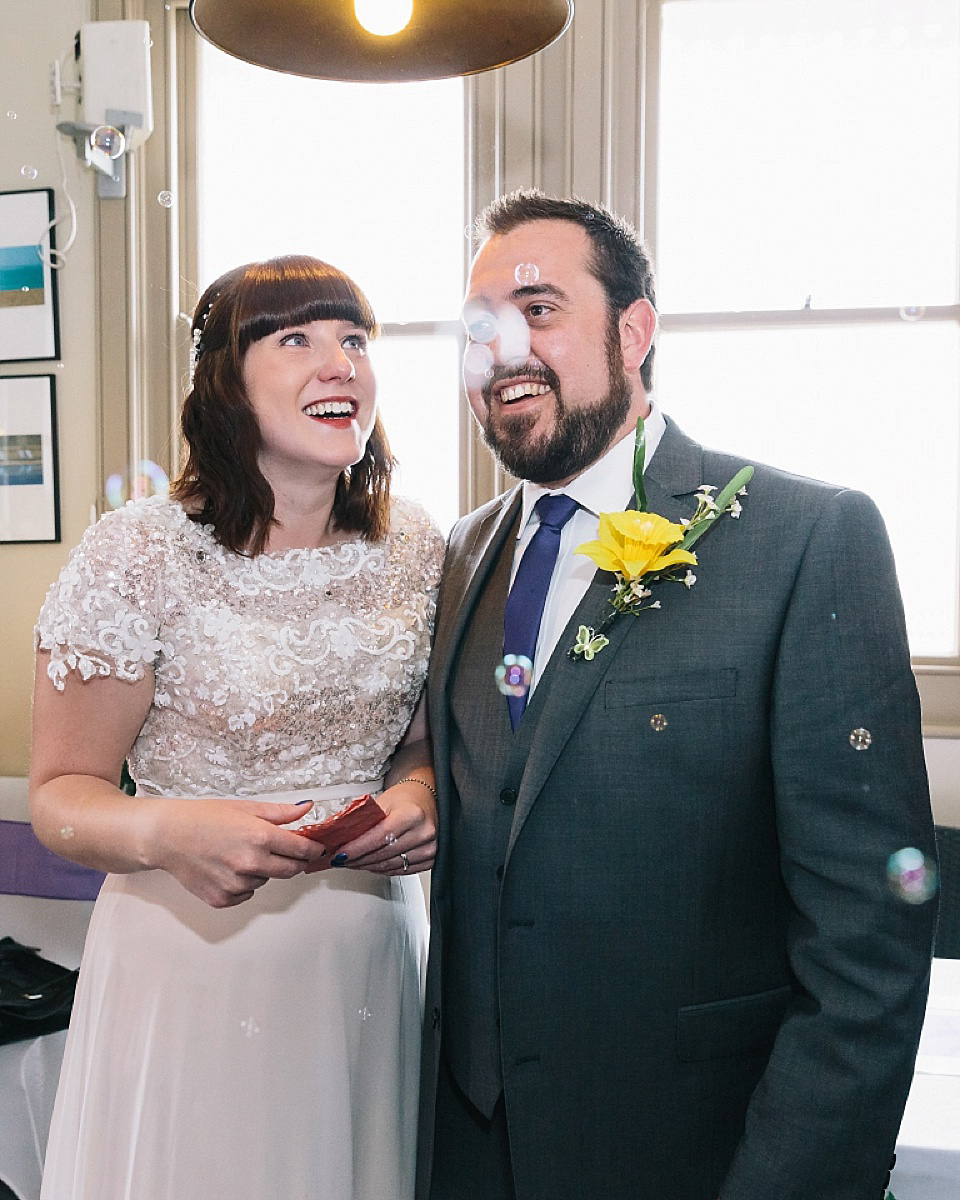 A Rainy Day Brighton Bandstand Wedding. Photography by Heather Shuker of Eclection Photography.