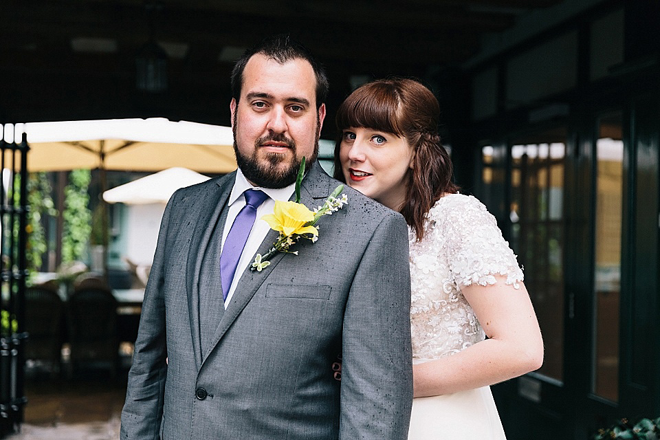 A Rainy Day Brighton Bandstand Wedding. Photography by Heather Shuker of Eclection Photography.