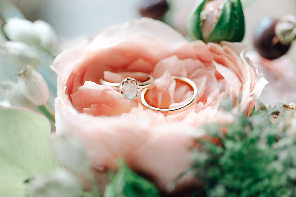 Anna Kara Lace and Peach Pretty For An Elegant Castle Wedding. Photography by Grace and Blush.