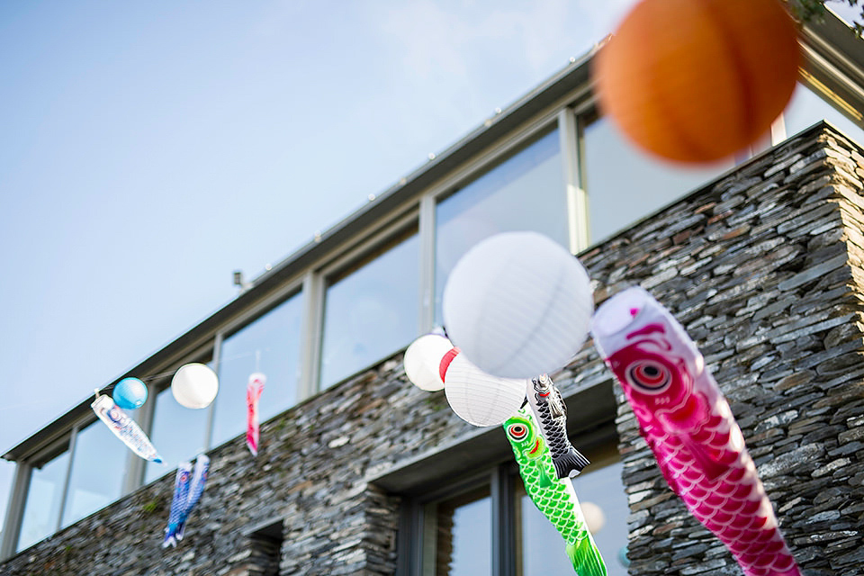 1930's Inspired David Fielden Elegance for a Family Wedding on the Cornish Coast. Photography by Matt Gillespie.