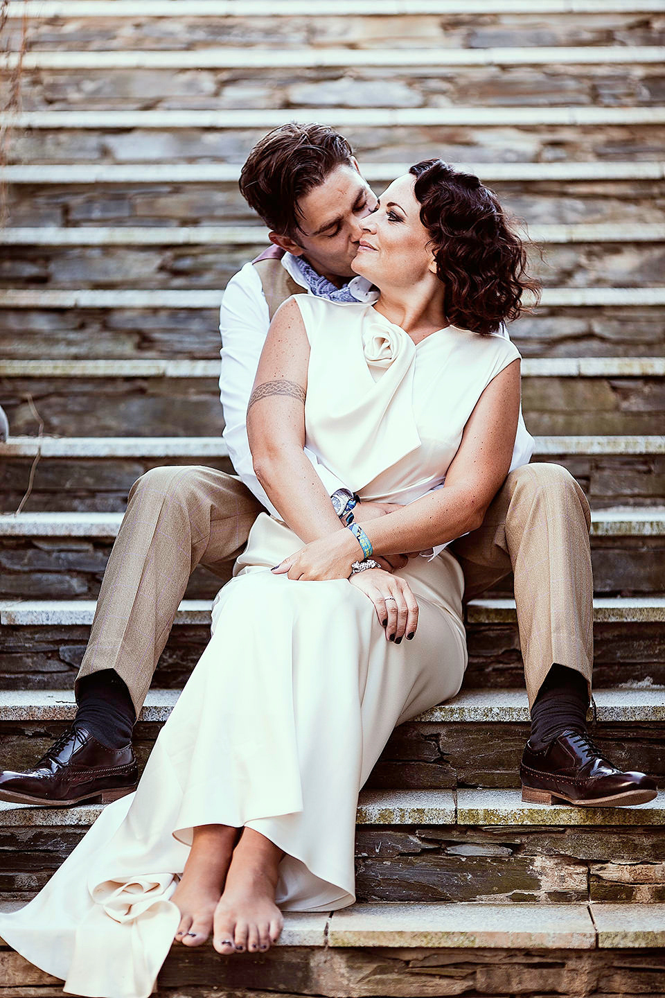 1930's Inspired David Fielden Elegance for a Family Wedding on the Cornish Coast. Photography by Matt Gillespie.