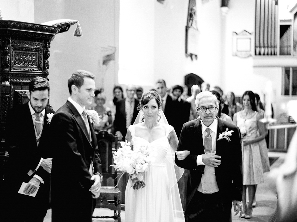 Monroe by Jenny Packham for an Effortlessly Elegant Country House Wedding. Images by Peachey Photography.