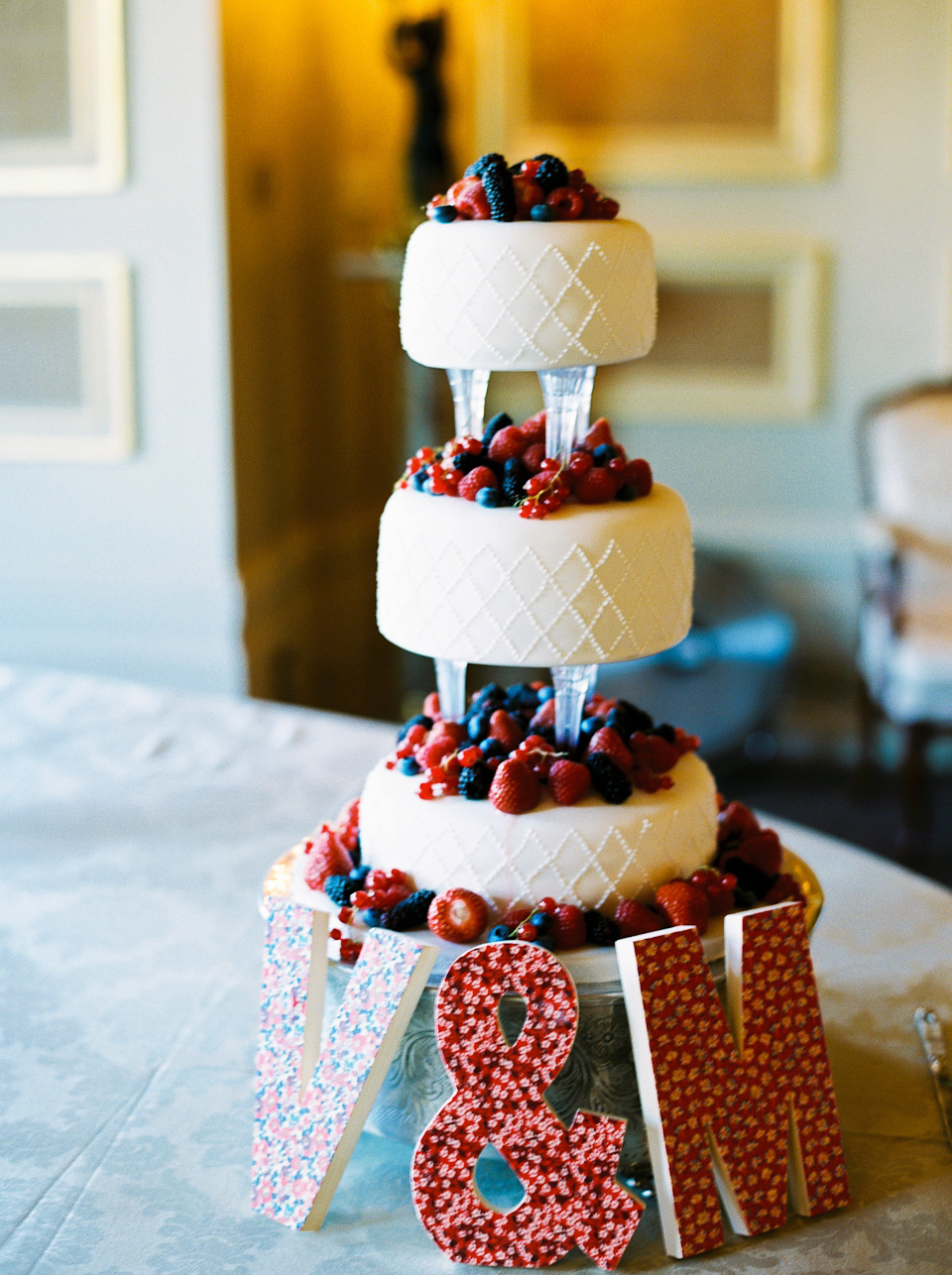 Monroe by Jenny Packham for an Effortlessly Elegant Country House Wedding. Images by Peachey Photography.