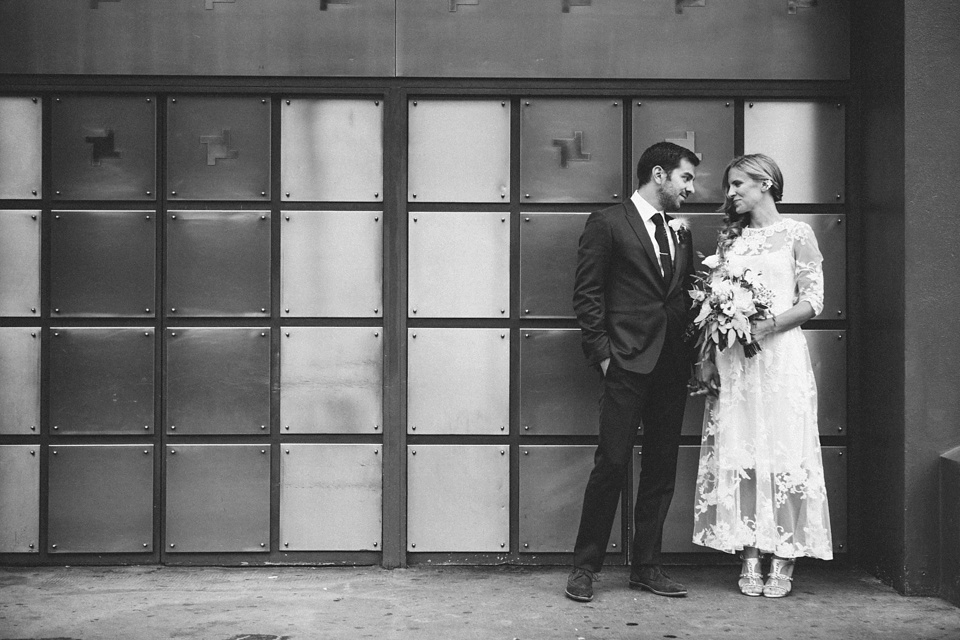 A Vintage Gown by Days of Grace for a Stylish Low-Key and Relaxed London Pub Wedding. Photography by Peach & Jo.