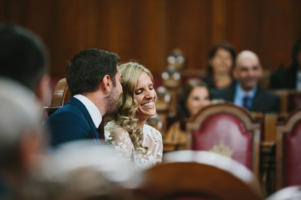 A Vintage Gown by Days of Grace for a Stylish Low-Key and Relaxed London Pub Wedding. Photography by Peach & Jo.