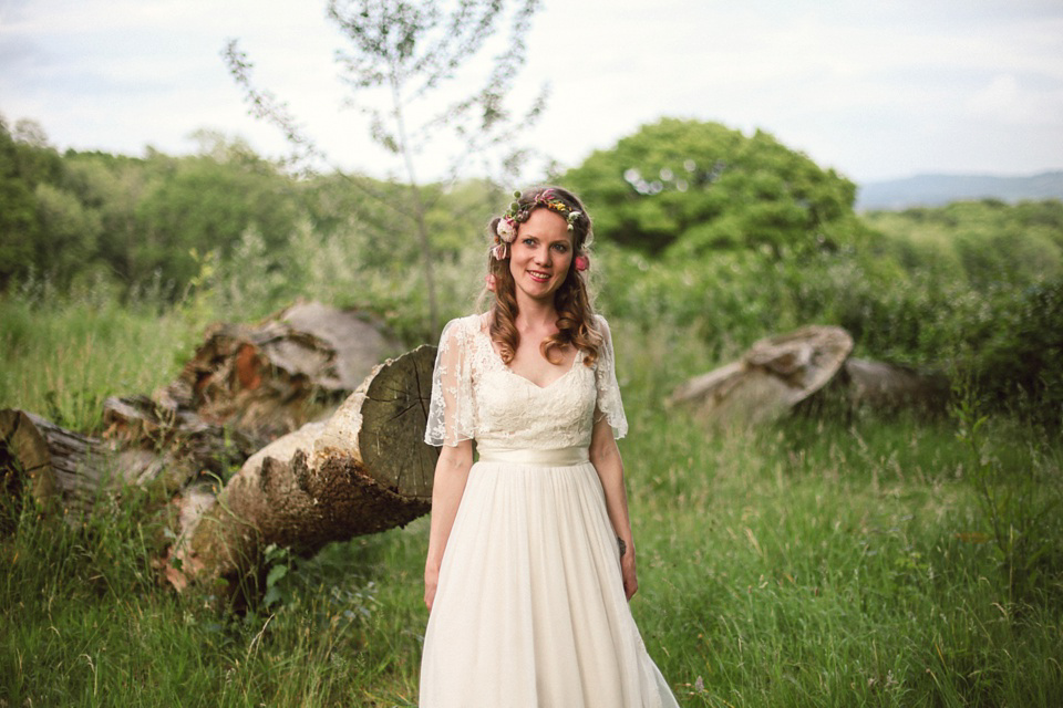 A laid back and colourful 1970's bohemian inspired wedding. Bride Helen wears a dress by Dana Bolton. Images by Horseshoe Photography.