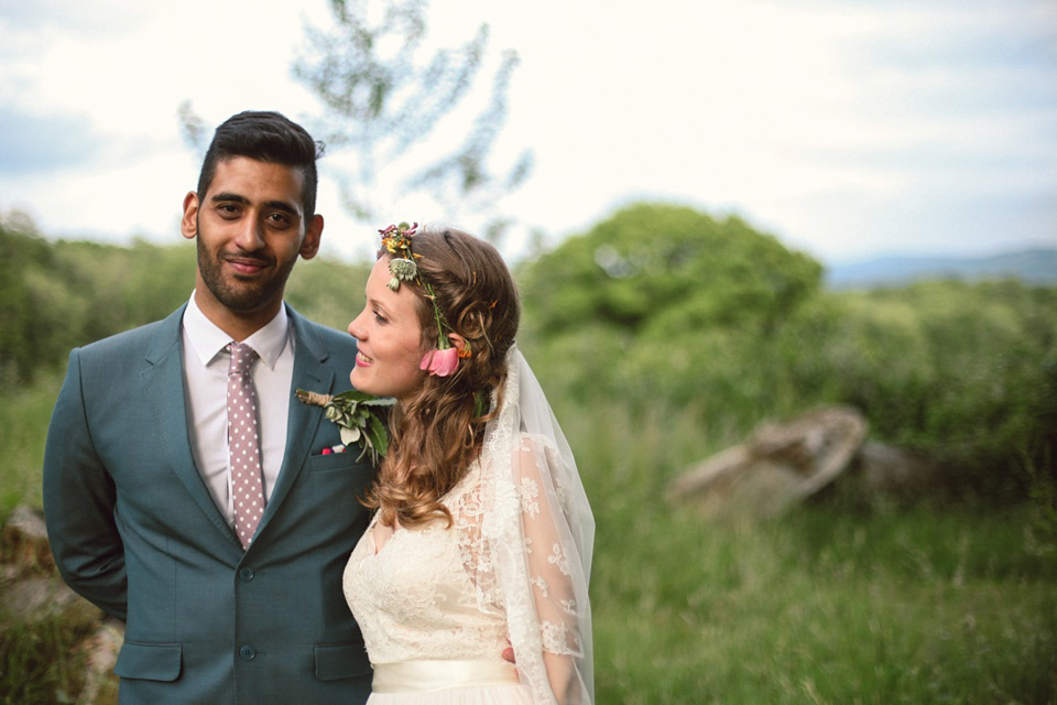 A laid back and colourful 1970's bohemian inspired wedding. Bride Helen wears a dress by Dana Bolton. Images by Horseshoe Photography.