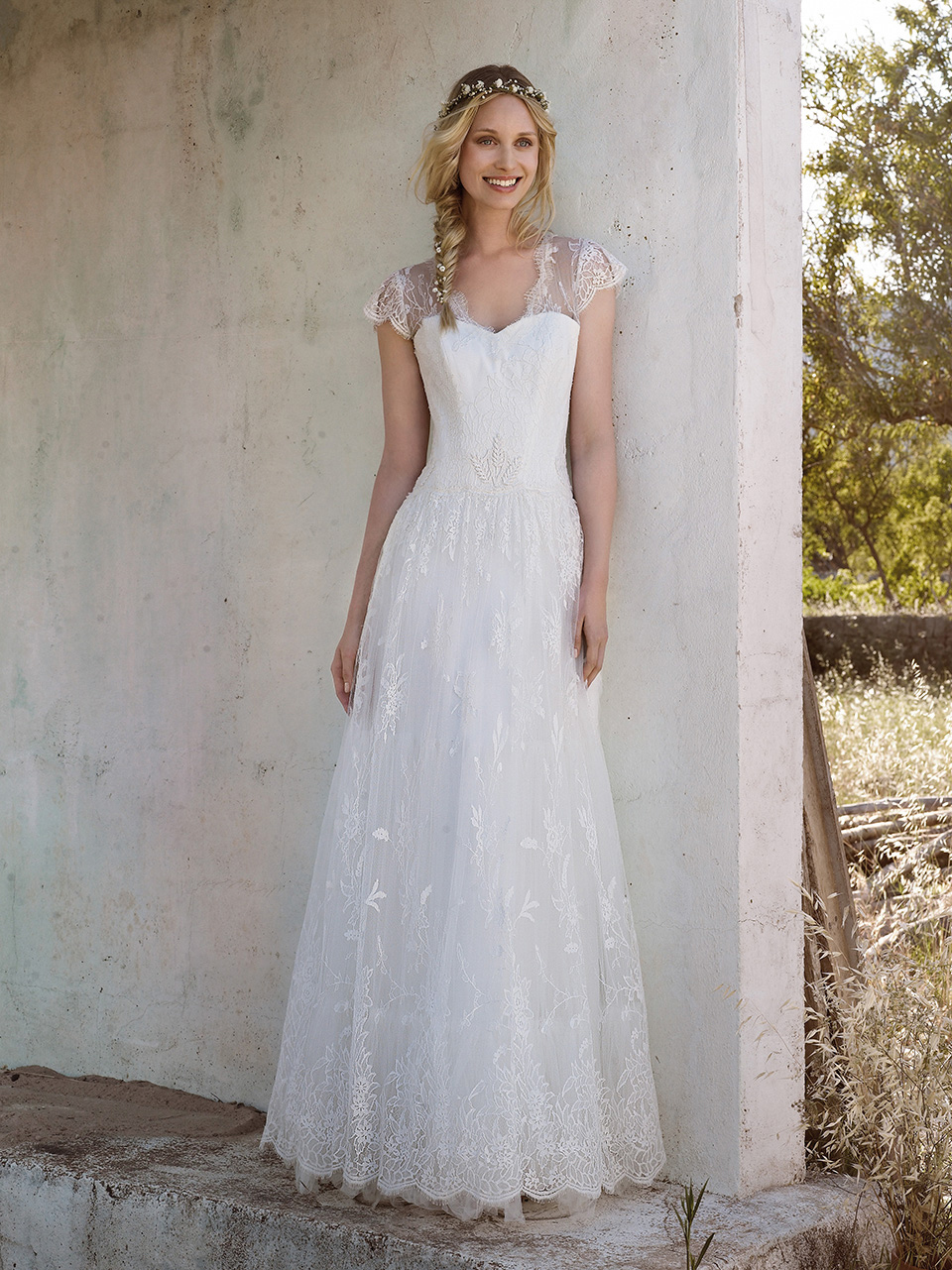 Rembo Styling - bohemian, elegant and fashion forward wedding gowns, visit rembo-styling.com.