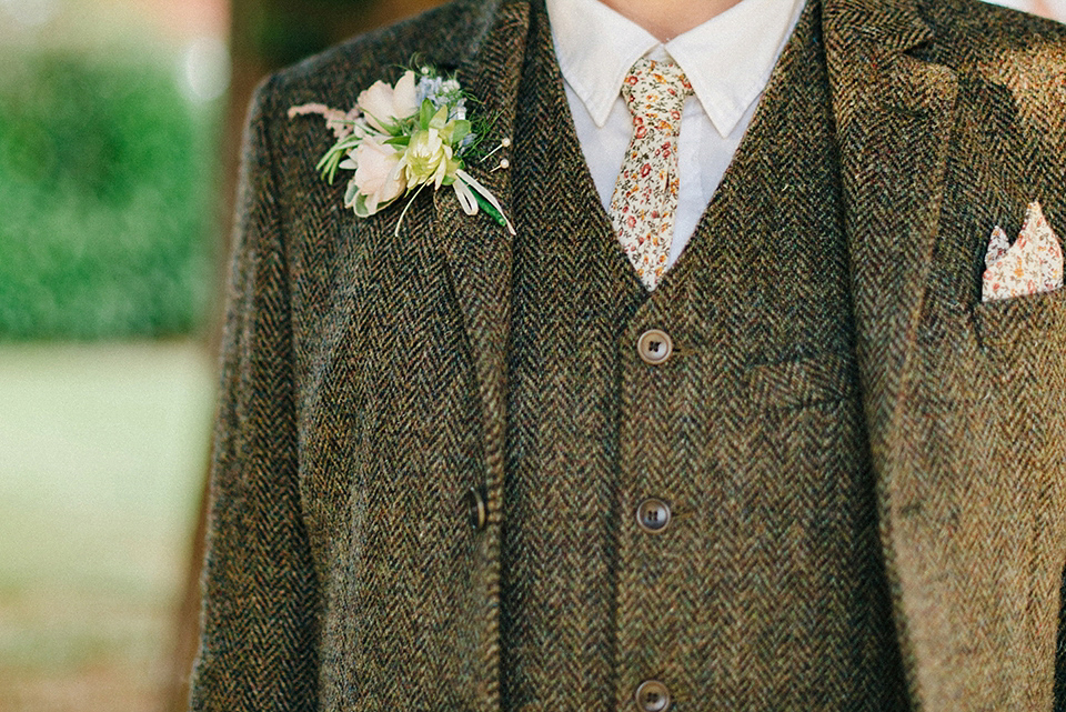 Bride Amy wears a replica 1960s wedding dress, designed by Fur Coat No Knickers of London, for her quirky and kitsch wedding. Photography by Jacqui McSweeney.