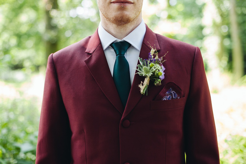 A 1970's Vintage Dress and a Floral Crown for a Book Inspired Farm Wedding. Photography by Lucy Little.