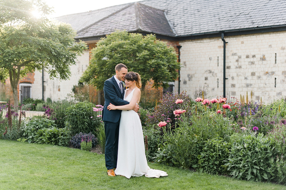 A Bright and Colourful, Geometric Inspired and Homespun Barn Wedding. Photography by Anushe Low. Cake by Clare of Little Bear Cakery.